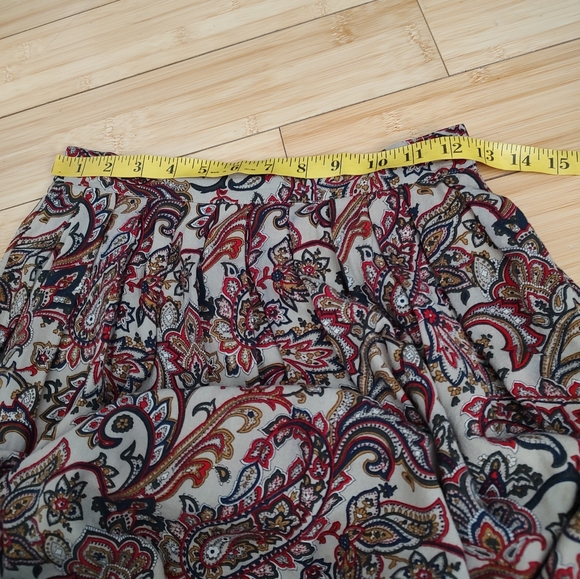Vintage tan and red paisley print pleated skirt - Picture 6 of 9